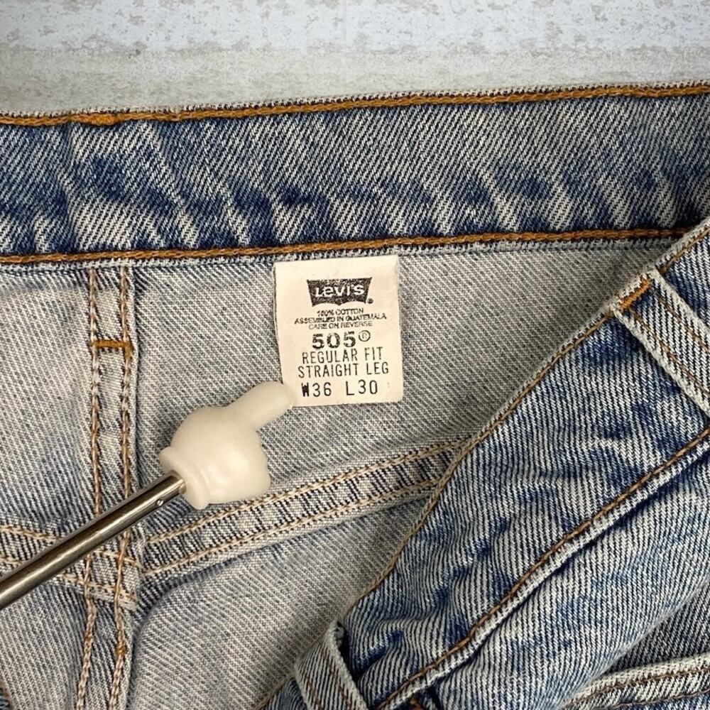 Vintage 90s Levis Jeans 505 36x30 Regular Straight Leg Light Wash Denim Cotton - Picture 3 of 8